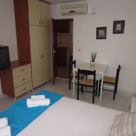 Apartments Minja Nerin Petrovac Exterior foto