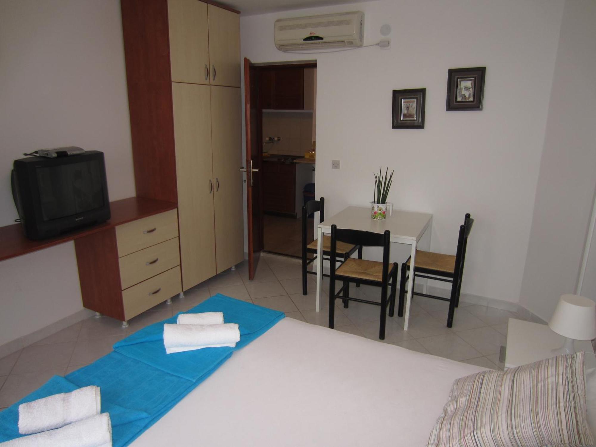 Apartments Minja Nerin Petrovac Exterior foto
