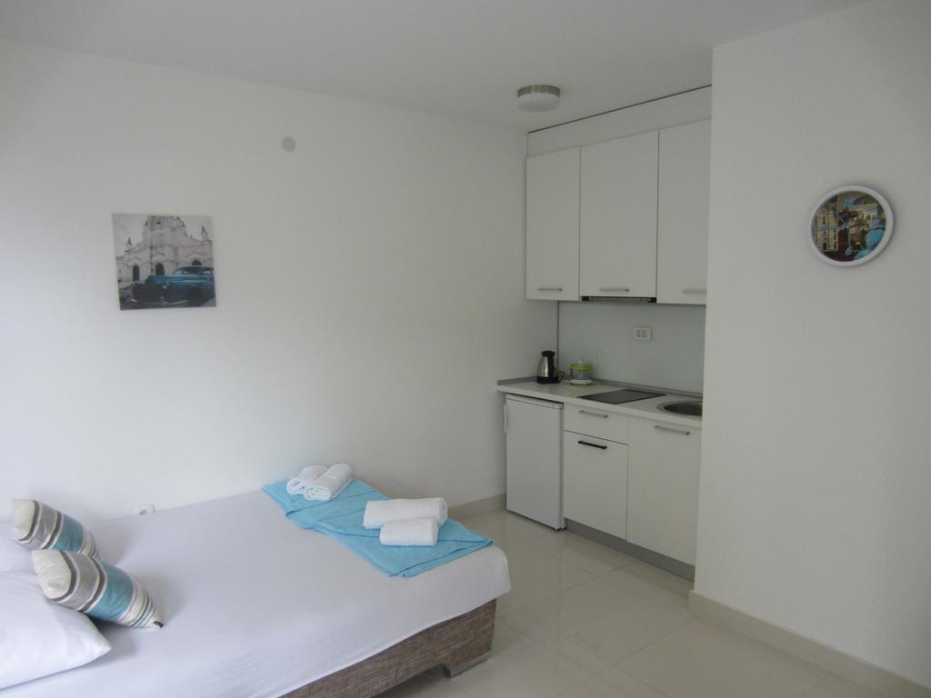 Apartments Minja Nerin Petrovac Exterior foto